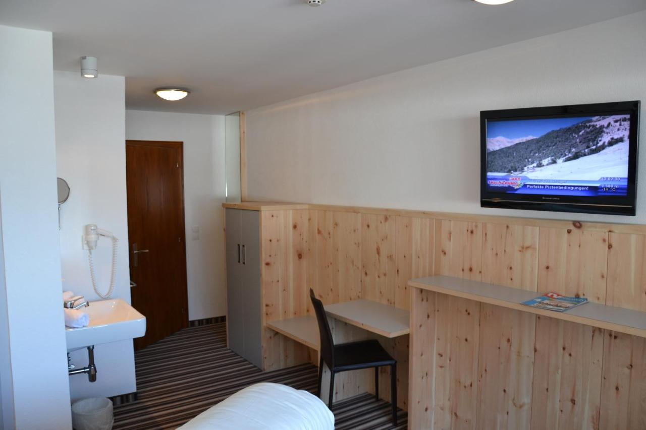Hotel Alpina Nature-Wellness Wenns Eksteriør billede