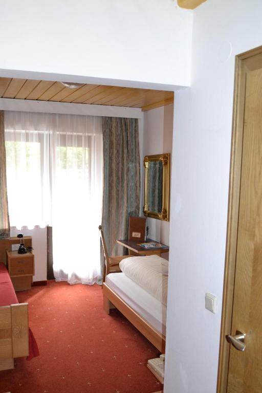 Hotel Alpina Nature-Wellness Wenns Værelse billede