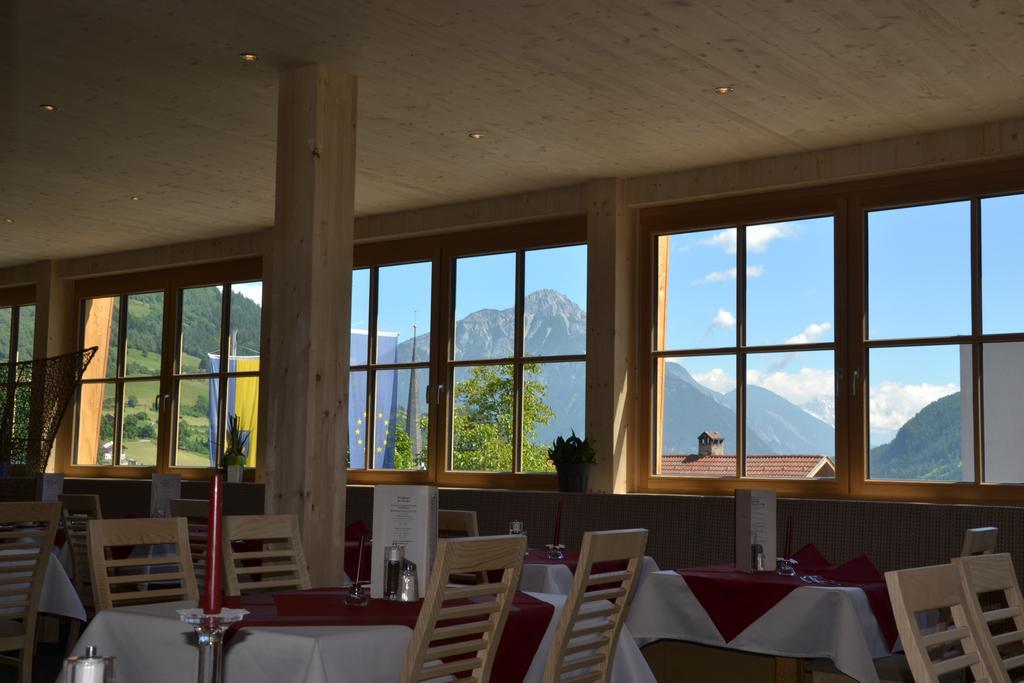 Hotel Alpina Nature-Wellness Wenns Eksteriør billede